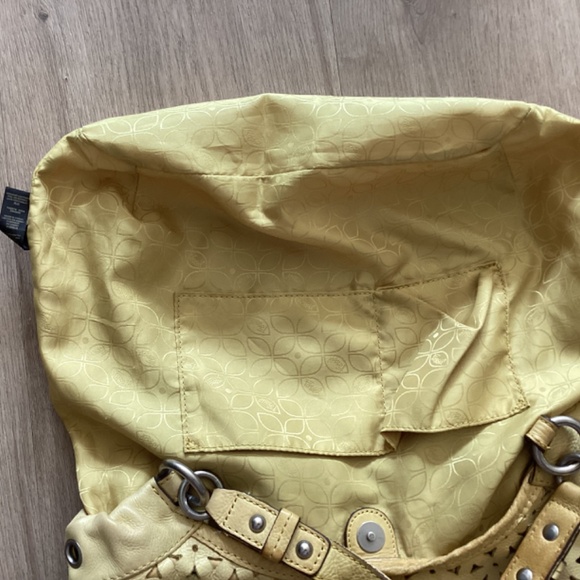 Fossil laser cut yellow leather handbag purse medium size - Picture 9 of 14